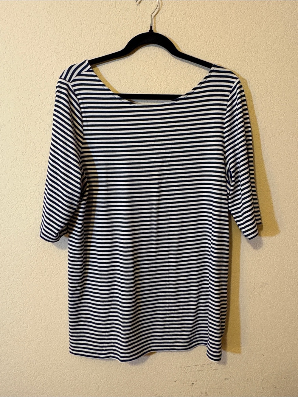 Old Navy Fitted Striped 3/4 Sleeve Tee with Scoop Back - size XXL Tall